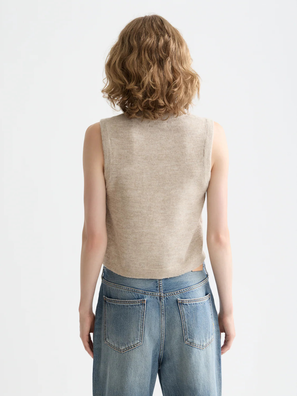 EMBROIDERED CREW NECK KNITTED TANK | SCOTCH & SODA