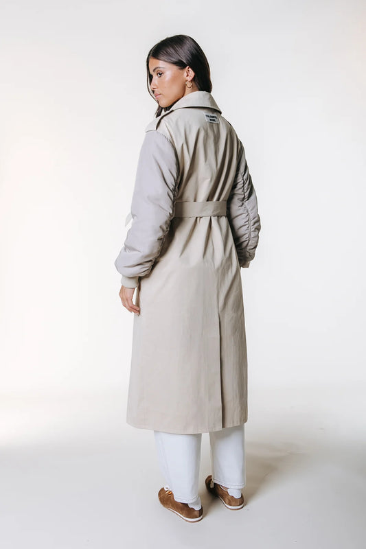 KAIA TRENCHCOAT LIGHT SAND | COLOURFUL REBEL