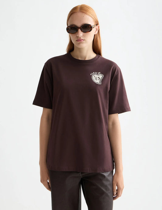ARTWORK LOOSE FIT T-SHIRT CHOCOLATE PLUM | SCOTCH & SODA