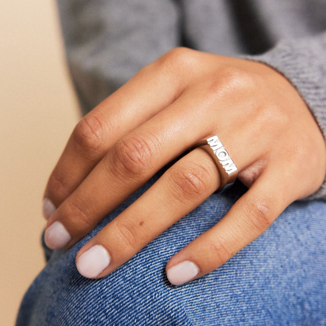 SIGNET RING MOM STEEL | EDBLAD