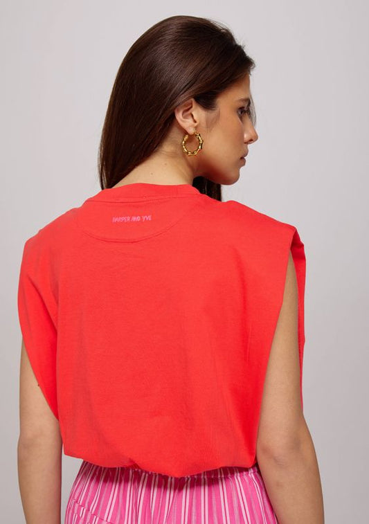 MUSCLE TOP BITTERSWEET RED | HARPER & YVE