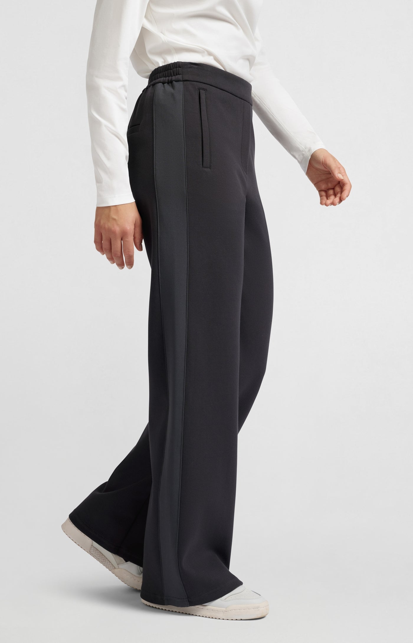BROEK MET WIJDE PIJPEN EN HOGE TAILLE PHANTOM | YAYA