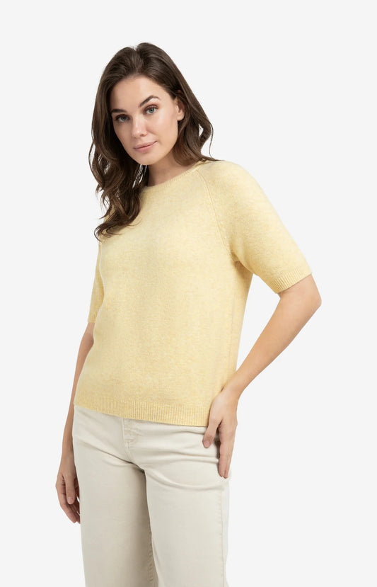 ZACHTE TRUI MET KORTE MOUWEN GEEL | YAYA