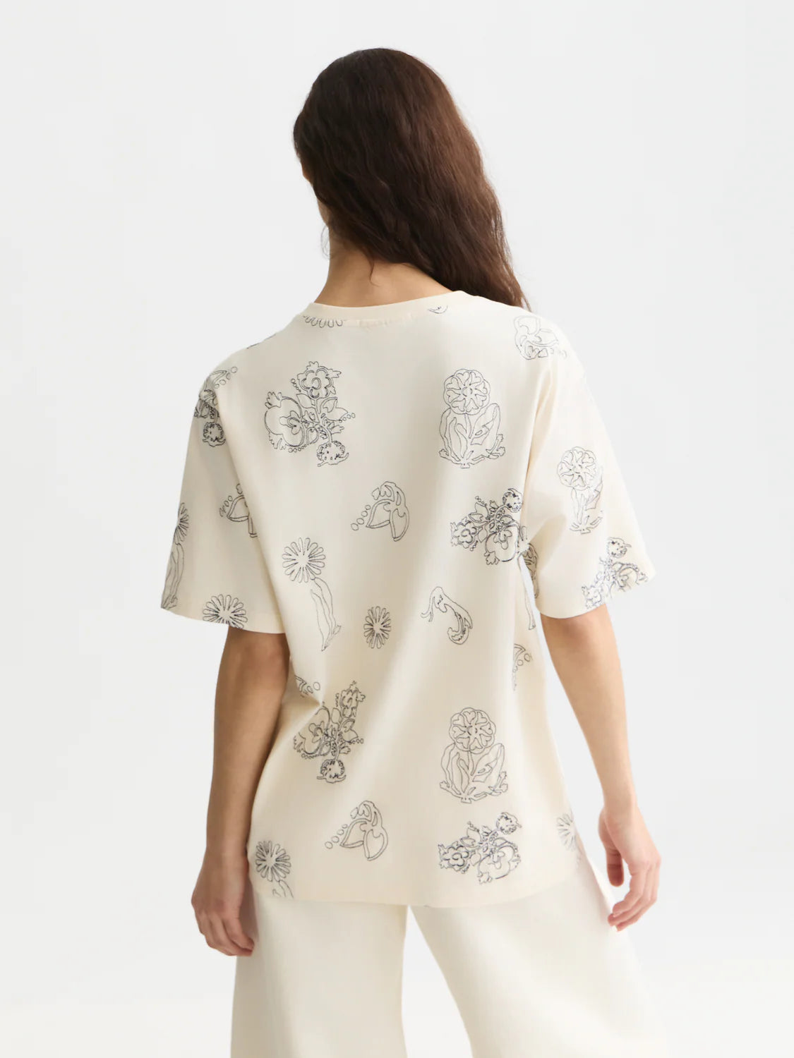 EMBROIDERED LOOSE T-SHIRT | SCOTCH & SODA