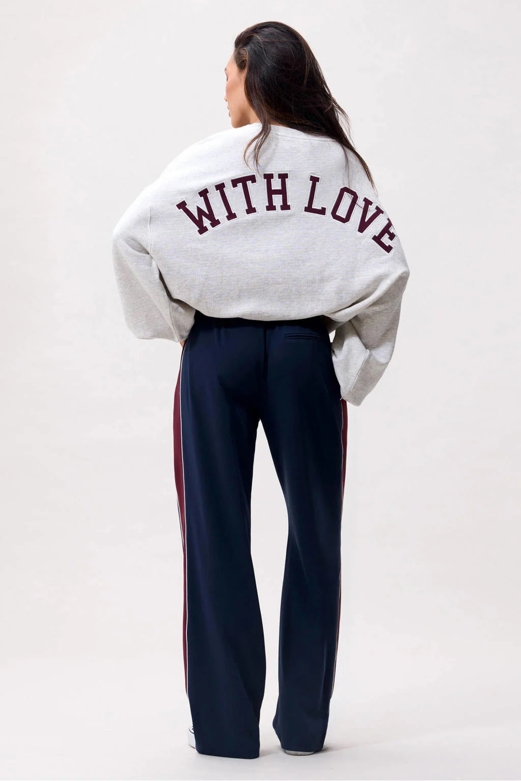 OVERSIZED GRAPHIC SWEATER | CATWALK JUNKIE
