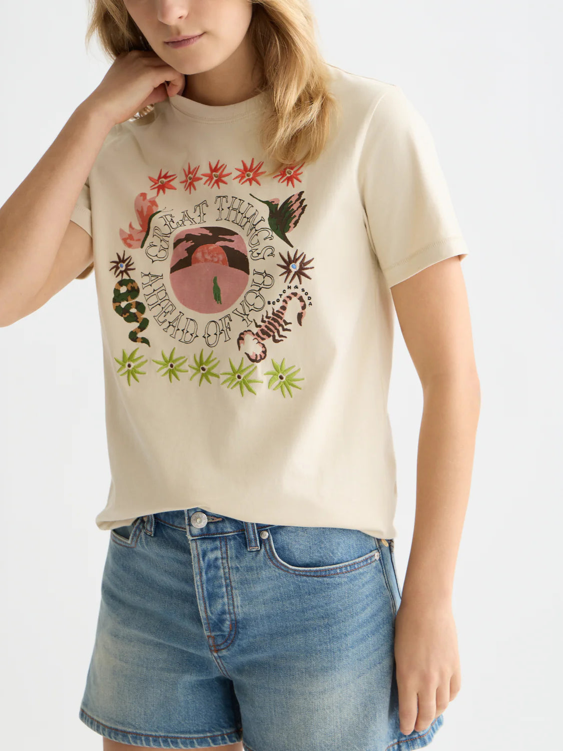 EMBROIDERED ARTWORK REGULAR FIT T-SHIRT | SCOTCH & SODA