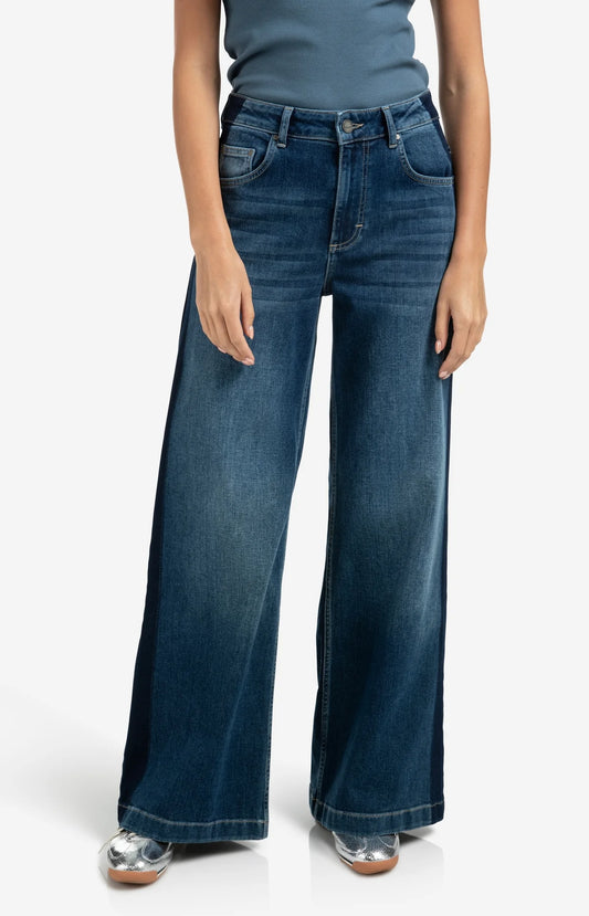 HIGHWAIST JEANS MET TAPE DETAIL | YAYA