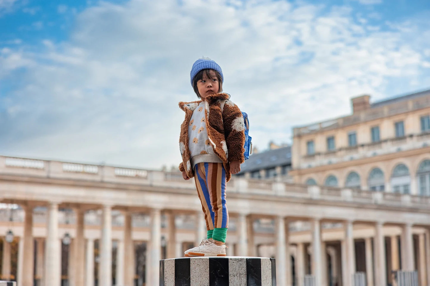 SWEATSHIRT MOUSTACHE DOG PRINT | SPROET & SPROUT