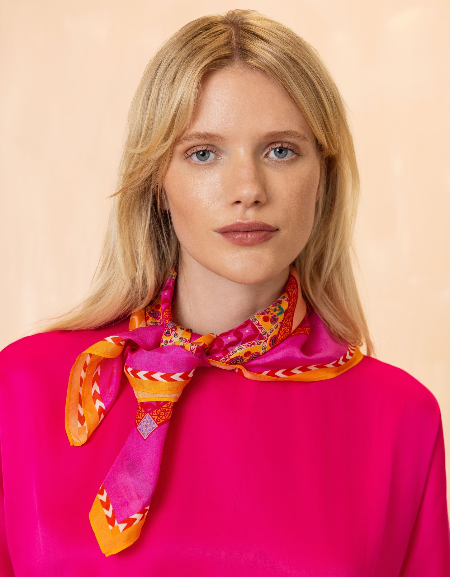 AMARIGOLD MAJESTY SCARF | OILILY