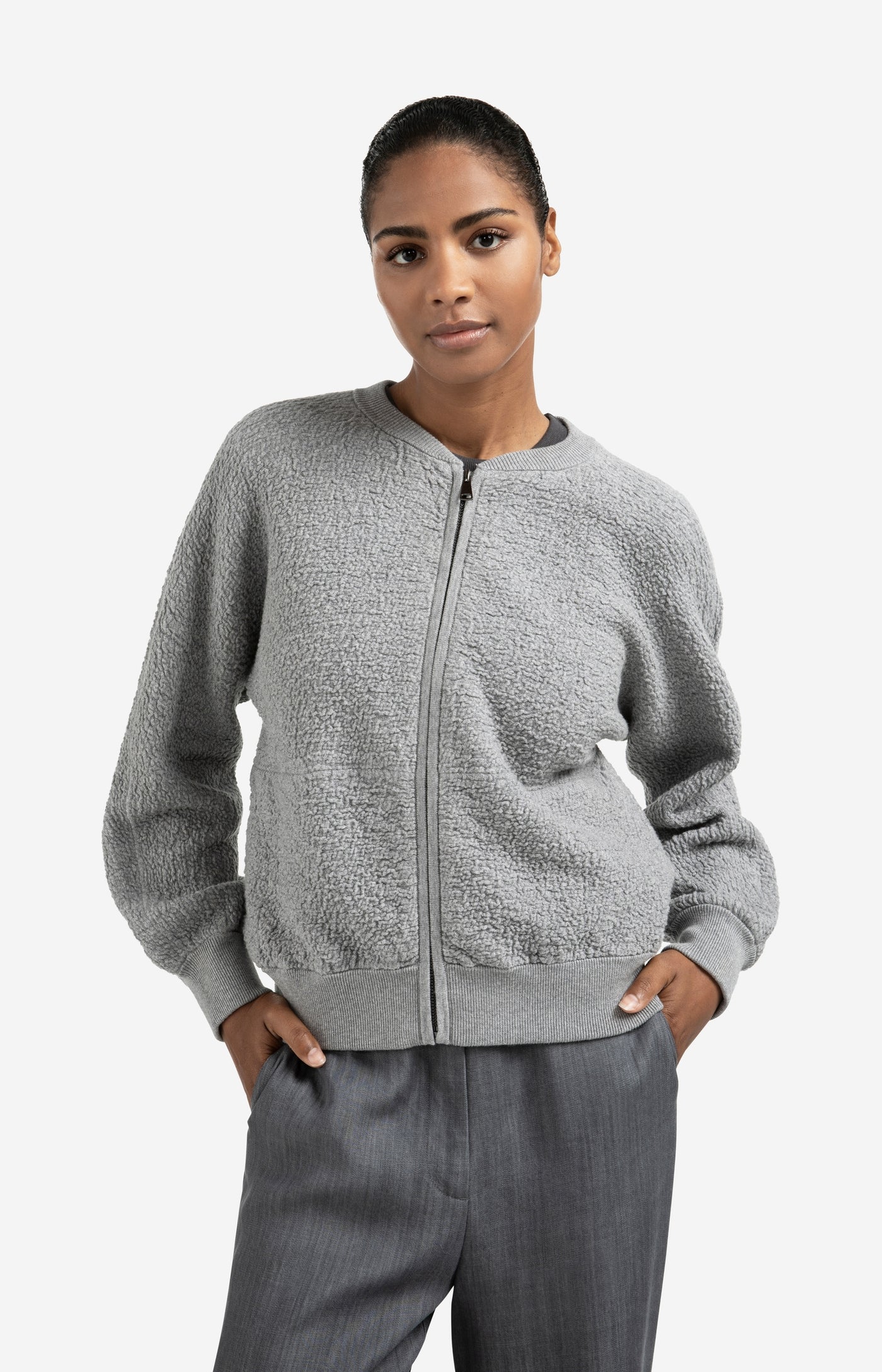 BOMBERVEST MET TEXTUUR EN RONDE HALS | YAYA