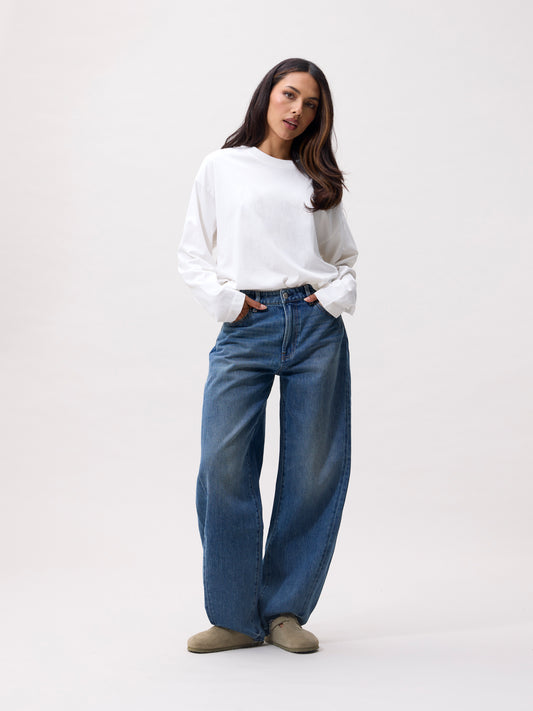 SUPER BARREL FIT JEANS MEDIUM BLUE | CATWALK JUNKIE