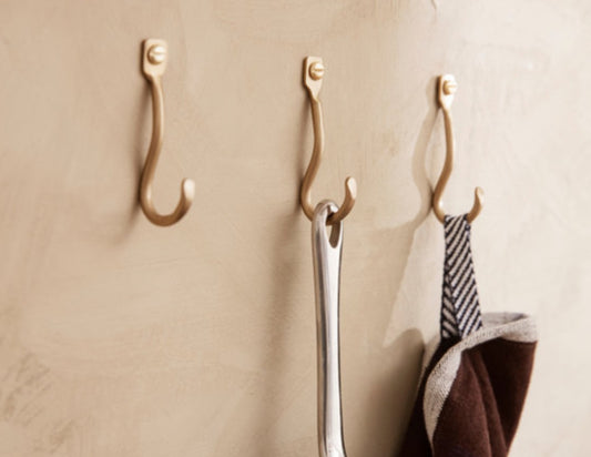 WANDHAKEN SET CURVATURE GOUD | FERM LIVING