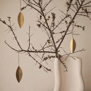 LEAF KERSTBOOMDECORATIE MESSING | FERM LIVING